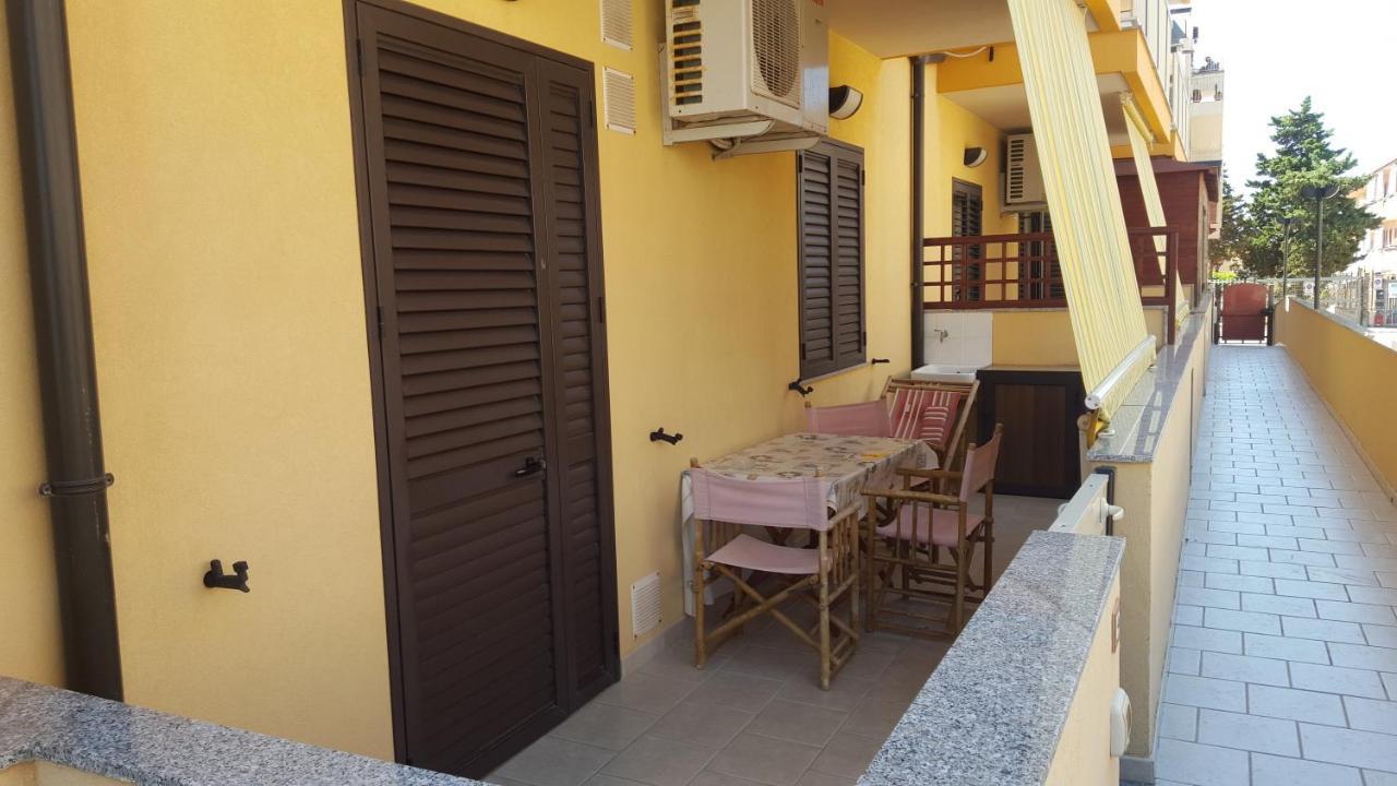 Casa Vacanze Il Giardino Dei Girasoli Marina di Ragusa Szoba fotó