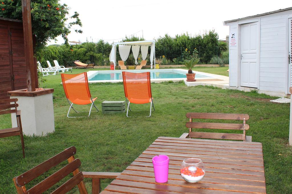 Casa Vacanze Il Giardino Dei Girasoli Marina di Ragusa Kültér fotó