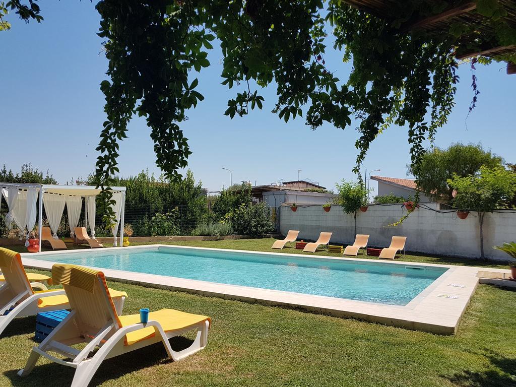 Casa Vacanze Il Giardino Dei Girasoli Marina di Ragusa Kültér fotó