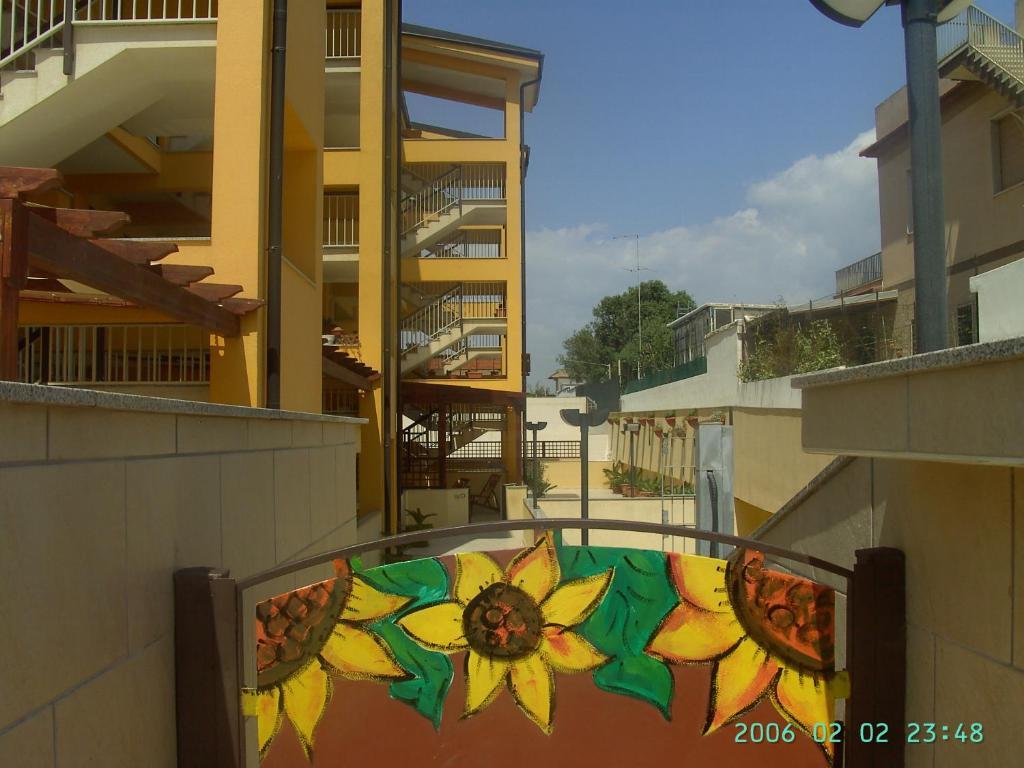Casa Vacanze Il Giardino Dei Girasoli Marina di Ragusa Kültér fotó